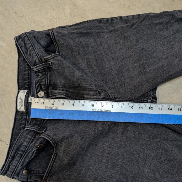 Abercrombie & Fitch Women's 31/12s 90s Straigh Ultra High Rise Gray Jeans - Picture 7 of 7